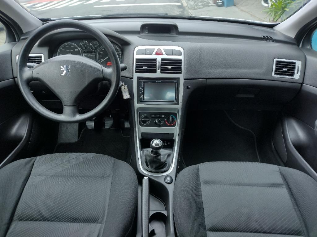 Peugeot 307 Sedan PRESENCE 1.6 16V 2009