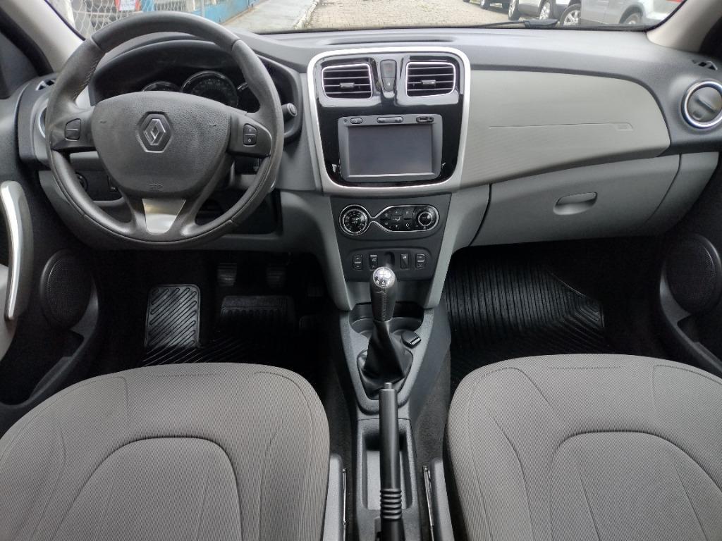 Renault Logan DYNAMIQUE 1.6  2015